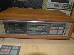 TEAC V-95-RX with Wired Remote.