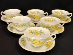 Yellow Wallflowers - Cups and Saucers