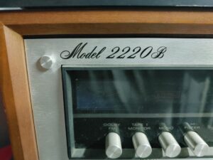 Marantz 2220B Receiver