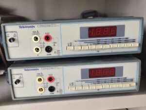 Tektronix CDM250 Digital Multimeter
